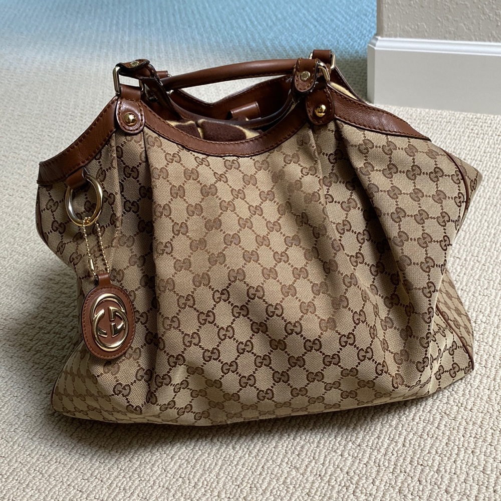 Gucci Shoulder Bag